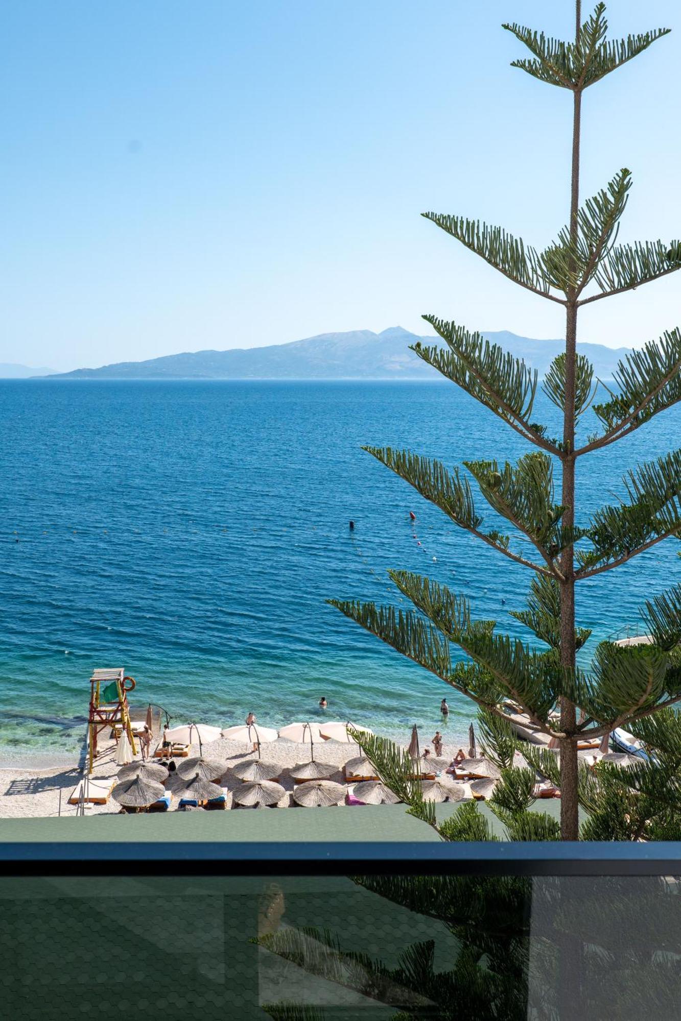 Hotel Kompleks Joni Sarandë Exterior foto