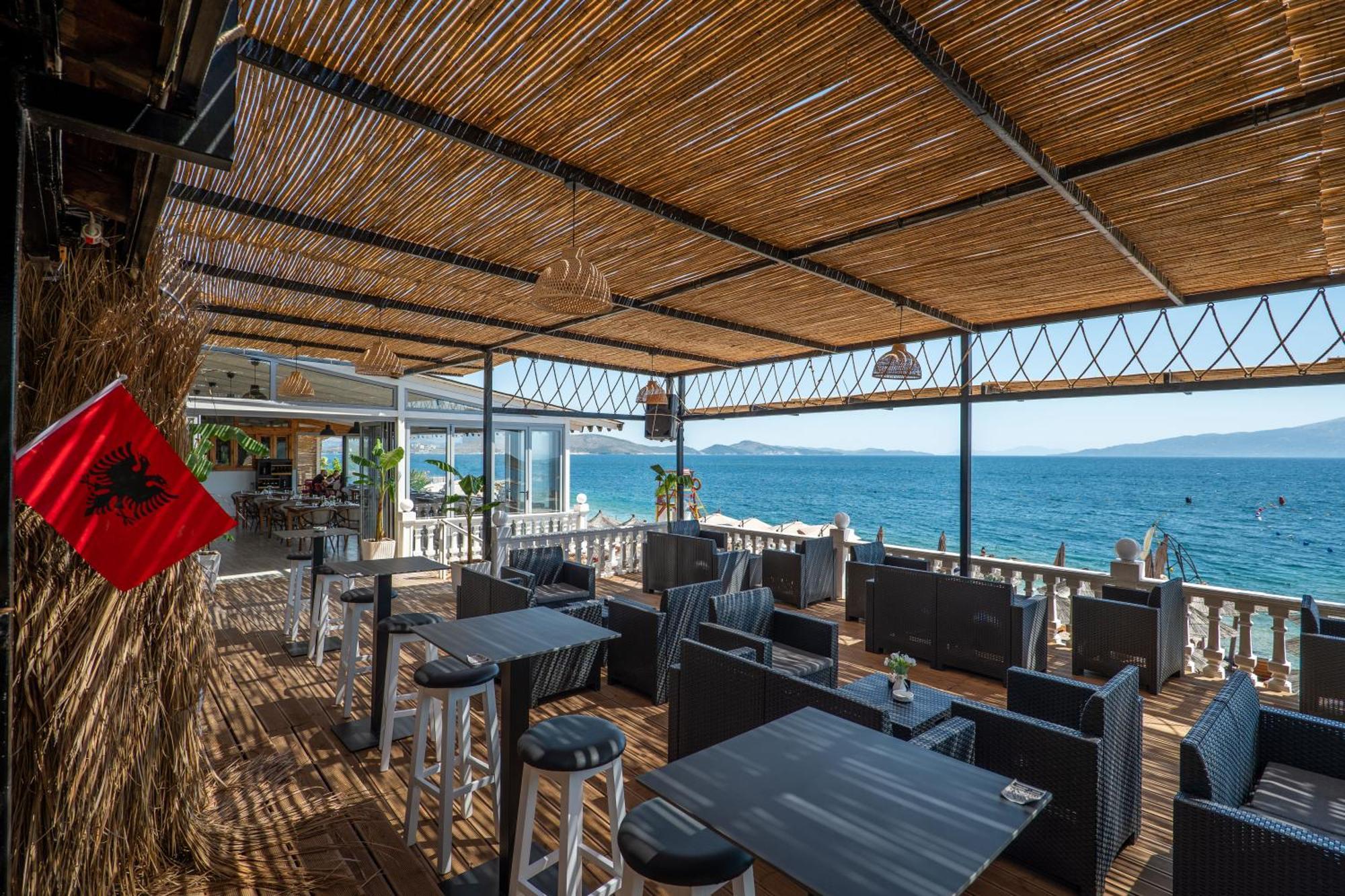 Hotel Kompleks Joni Sarandë Exterior foto