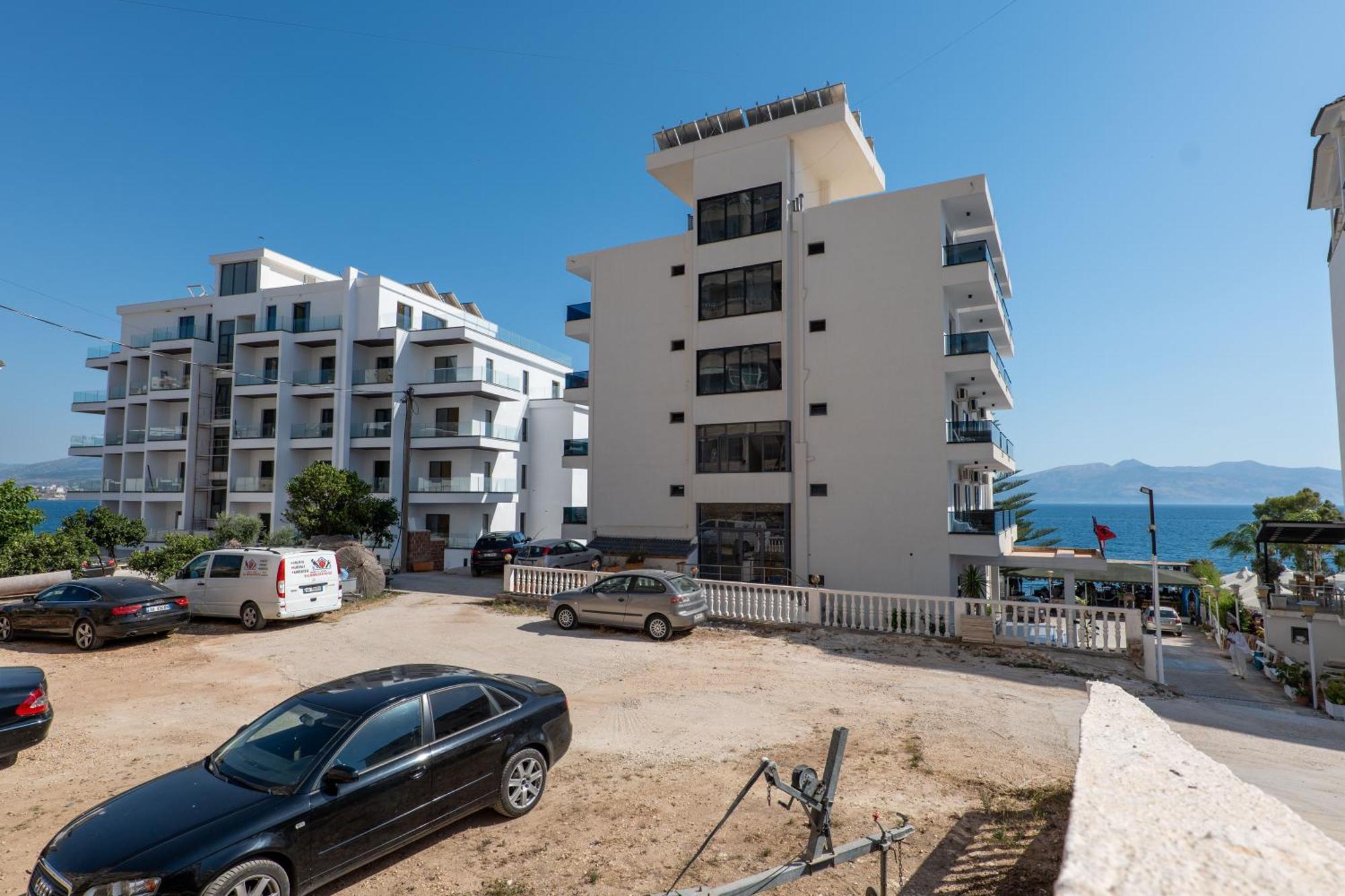 Hotel Kompleks Joni Sarandë Exterior foto