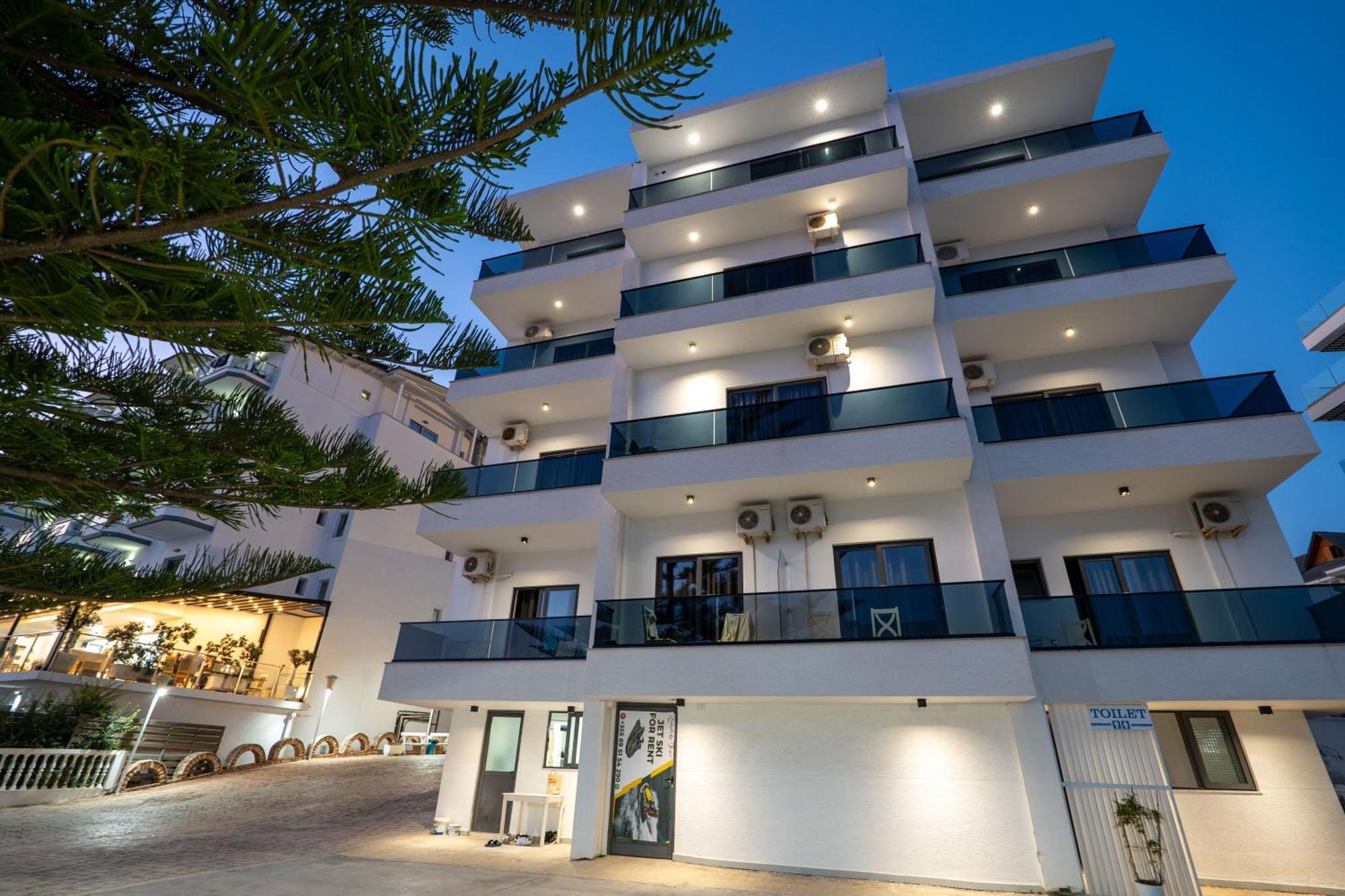 Hotel Kompleks Joni Sarandë Exterior foto